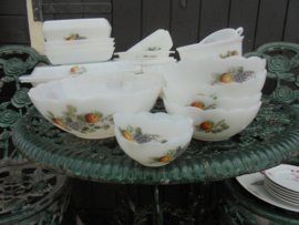 4 delige Nest schalen set Arcopal Fruit afbeelding