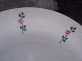 Diep bord Seltmann Weiden met roze roosjes en een groen takje