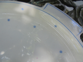 Gebakschaal met lieve licht blauwe sterretjes