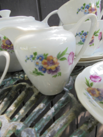 Theeservies M Z met bloemboeketten / roze roos en tulp