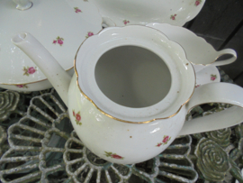 Koffiepot ZONDER deksel Seltmann Weiden Bavaria INKA met grotere roze/rode roosjes