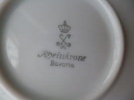 Grote Ronde serveerschaal (op 1 na grootste maat)  Rheinkrone Bavaria met roze/rode roosjes