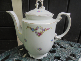 Koffiepot K & E Marie-Veronique met bloemetjes / roze roosjes guirlande