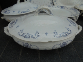 DEEL Dinerservies P. Regout Medaillon met blauw decor