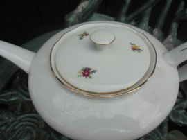 Theepot MZ Czechoslovakia met bloemboeket / roze roos