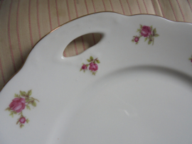 Gebakschaal Winterling Marktleuthen met roze/rode roosjes