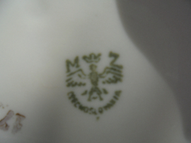 Ovale Vleesschaal MZ Czechoslovakia met roze roosjes