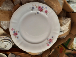Ontbijtbordje Bavaria met roze roosjes en blauwe bloemetjes
