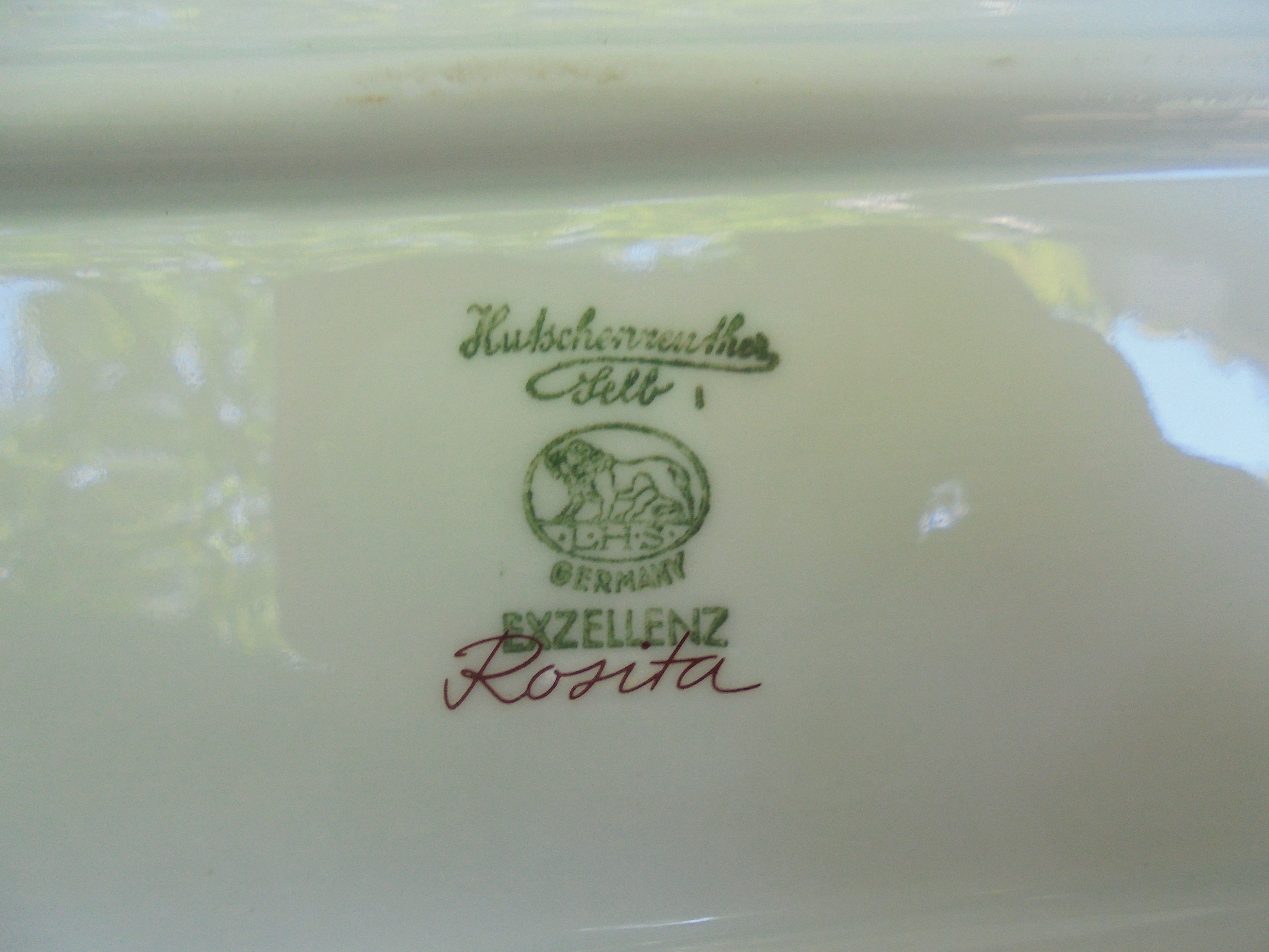 Cake schaal van Hutschenreuther Rosita met roze roos tak