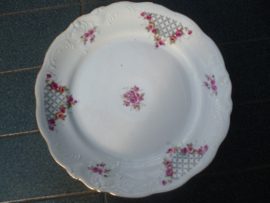 Groot Dinerservies met roze roosjes / bloemetjes en grijs rasterwerkje