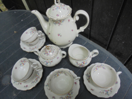 Pas Aan CARLA Koffieservies met bloemetjes  / rose roosjesguirlandertjes