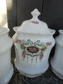 Voorraad- en Kruidenpotten set Victoria met roze roosjes ornamentjes en guirlandertjes