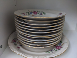 Dinerservies TULOWICE met grote bloemtak met oa. roze/rode roos