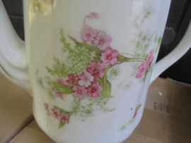 Hoge Theepot met roze bloemetjes