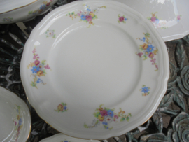 Ontbijt of Dessertbordje Seltmann Weiden Bavaria Marie Luise met bloemetjes / roze roosjes