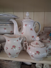 Koffieservies Mitterteich Bavaria met roze/rode roosjes