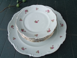 Ontbijt/Gebak/Dessertbordje Bavaria (2 tulpjes gemerkt) met roze roosjes