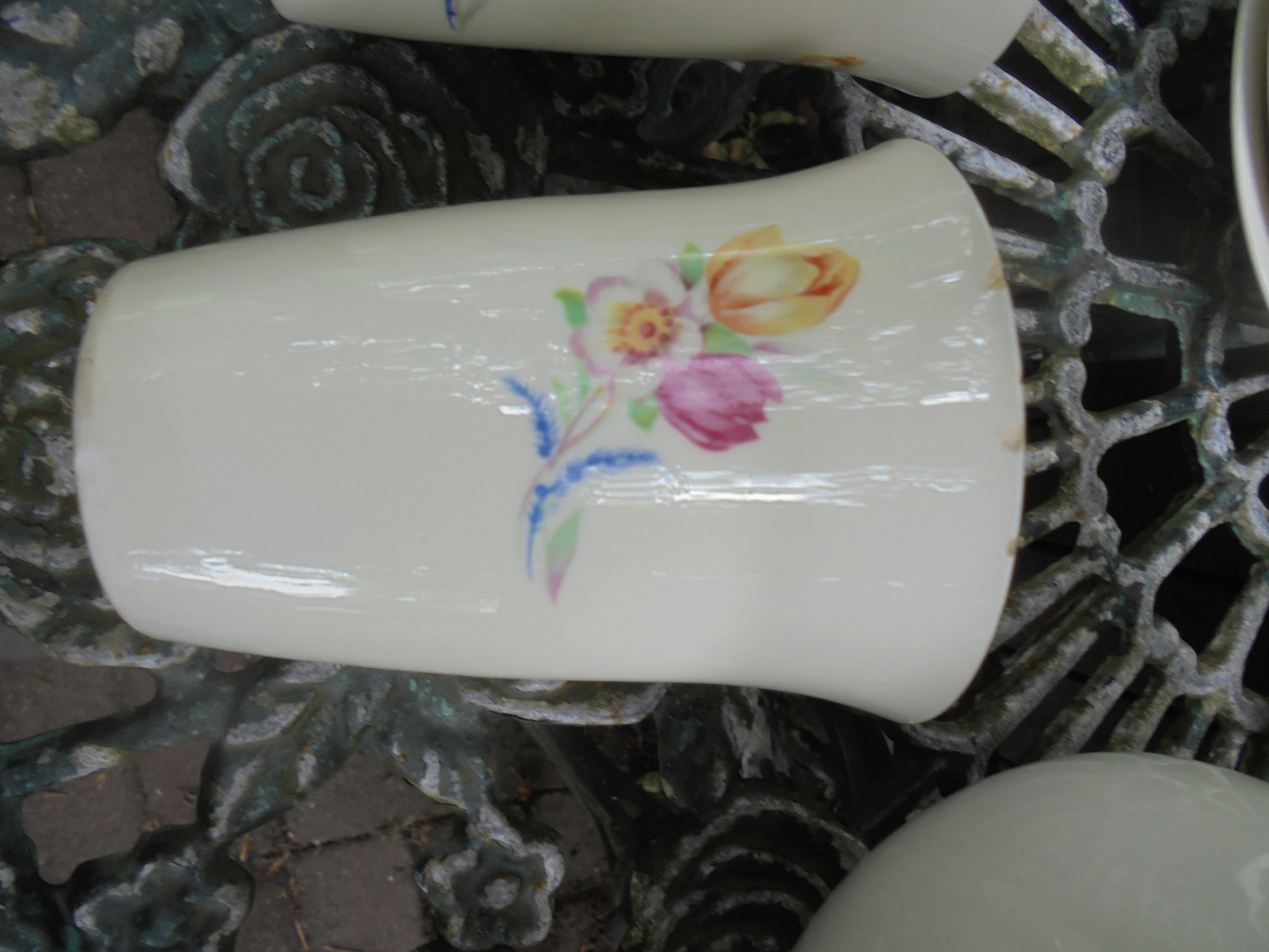 Melk- / Waterbeker MOSA met bloemboeket met oa. roze en gele tulp