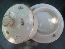 Botervloot Winterling Marktleuthen (Rosemary) vol strooibloemetjes met oa. roze roosjes