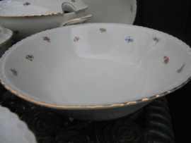 Dinerservies Winterling Marktleuthen Rosemary vol strooibloemetjes met oa. roze roosjes VARIANT 1