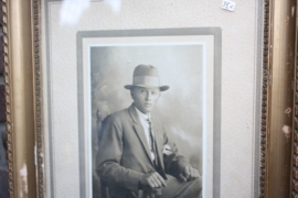 Brocante fotolijst met afbeelding Man