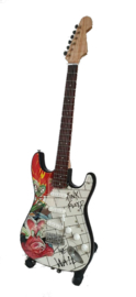 Miniatuurgitaar Pink Floyd - Stratocaster Tribute The Wall 'firebird'