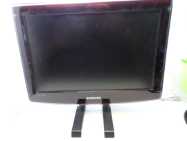 HP35L  VOET LCD TV UNIVERSEEL 13 -37 INCH
