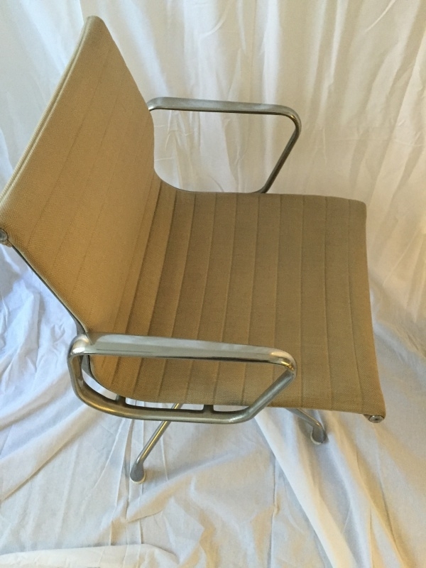 Vintage Eames Ea108 Herman Miller Desk Chair S Sold Chairs Eames Ea108 Herman Miller Desk Chair