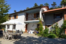 Ligurie | Dubbel huis met prachtig uitzicht | € 240.000,--