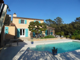 Provence (Var) | omgeving Barjols | Provençaalse Villa | € 525.000,--