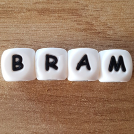 Naam in Siliconen Letters:  Bram