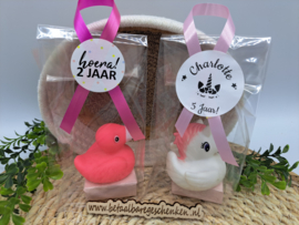 Kant en klare traktatie "Badfiguur Unicorn/Flamingo"