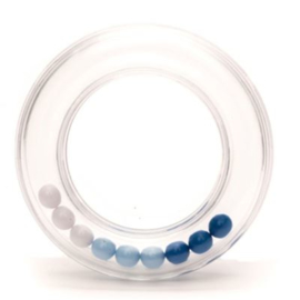 Rammelaar ring met balletjes 63 mm blauw