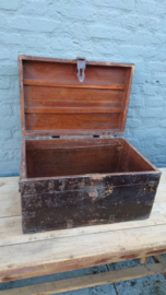 Oude kist 54x36x30 cm