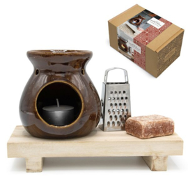 Amber Giftbox Bruin Groot  met brander, rasp, plateau  en amber geurblokje.