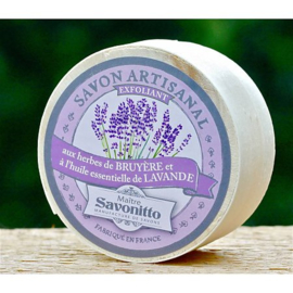 Maitre Savonitto - Ronde  Scrub Zeep in Houten Doosje - Lavendel Geur - 100 gram.