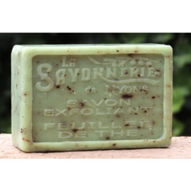 La Savonnerie de Nyons - Scrubzeep  - Theeblaadjes Feuilles de The  - 100 gram.