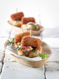 Pincho croqueta de jamón Ibérico