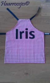 Kinderschortje "Iris", gemaakt op bestelling.