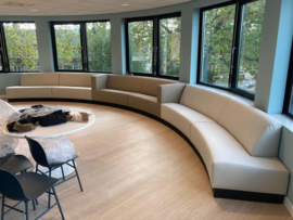 Kantoorproject Amsterdam, Cirkel Treinbank