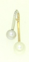 wit en geelgouden hanger met diamantjes en parels