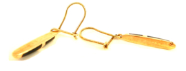 14 karaat geel gouden oorhangers met onyx
