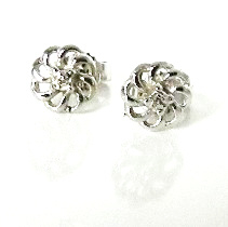 Wit gouden oorstekers "bloem met diamant"