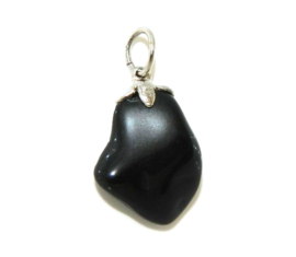 Edelsteen hangertje zwarte onyx met verzilverd oogje