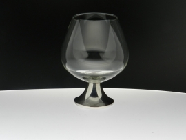 Cognacglas met zilveren voet CBZ 1088