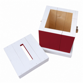 Boîte aux lettres en bois, peinte en blanc et rouge cerise