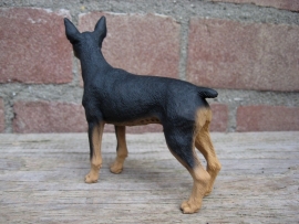 beeldje Dwergpincher black & tan