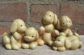 vintage beeldje mammahond met puppies