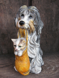 beeldje Bearded Collie met katje