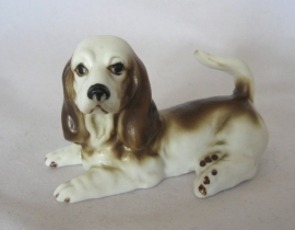 beeldje Spaniel liggend vintage